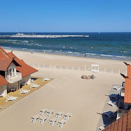 Hotel Zhong Hua Sopot Buitenkant foto